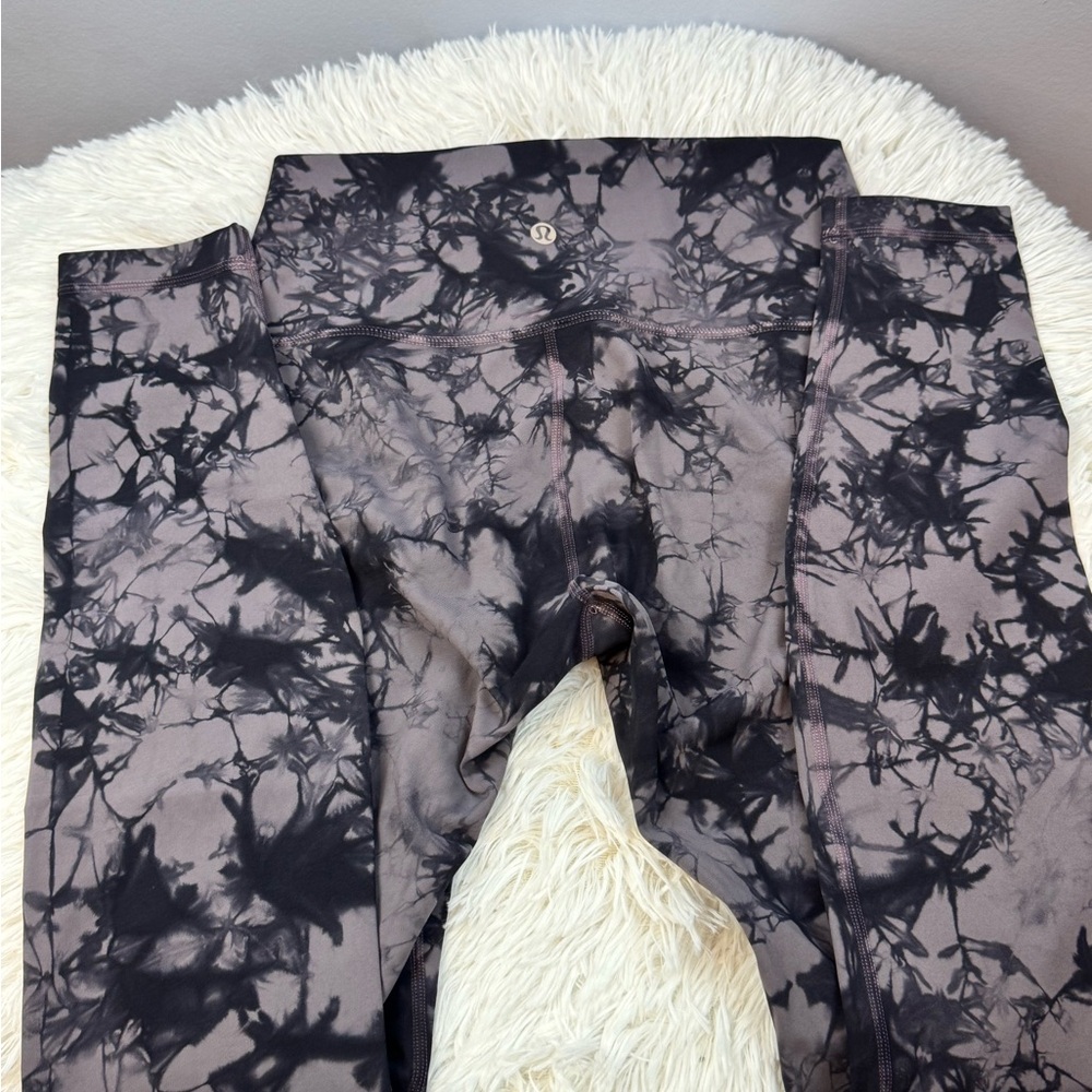 Lululemon Black and Gray Tie-Dye Leggings